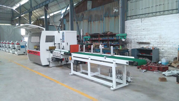 米兰平台木工机械有限公司厂房一角